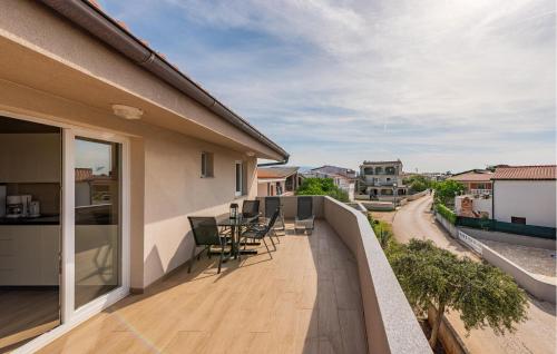 Nice Apartment In Vir With Wifi