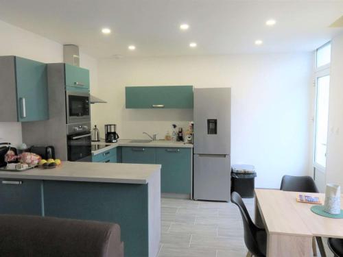 Appartement rénové 3* avec WIFI, centre-ville Perros-Guirec, proche plages et commerces - FR-1-368-263