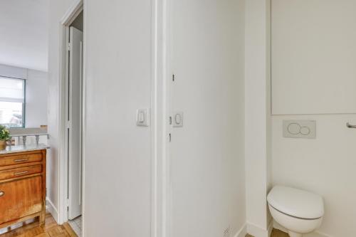 Cute Apartment in the Heart of the Latin District