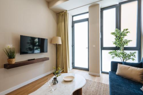 New Hostly Alameda Apartments