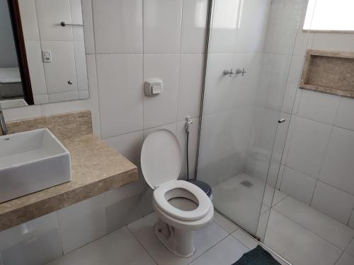 Phòng tắm tại Casa de Temporada Isaura