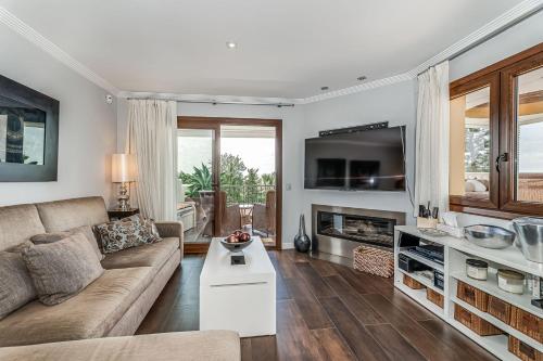 El Rosario sunny terrace by Costarentals - Ref M6