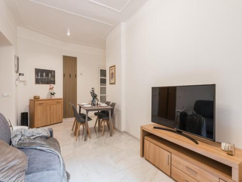 The Best Rent – Bright two-bedrooms apartment in Testaccio area