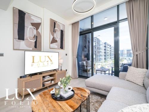 Chic 1 Bed Meydan Escape with a Pool View