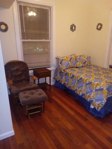 Ένα ή περισσότερα κρεβάτια σε δωμάτιο στο simple one bedroom free parking