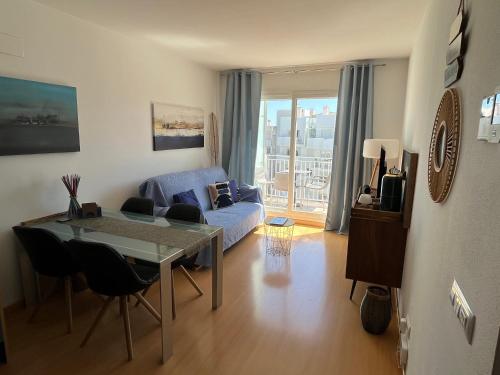 TV a/nebo společenská místnost v ubytování Appartement avec terrasse sur le toit vue mer