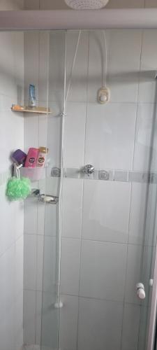 Et badeværelse på Casa Cibratel 2 Itanhaém