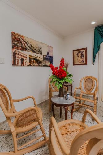 Un lugar para sentarse en Casa Hotel Miriam
