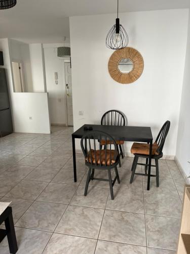 Dominica beautiful apartment in the first Oceanline in Los Cristianos.