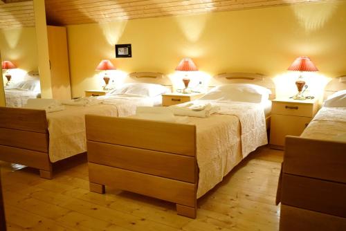 Postel nebo postele na pokoji v ubytování Guest House Goari