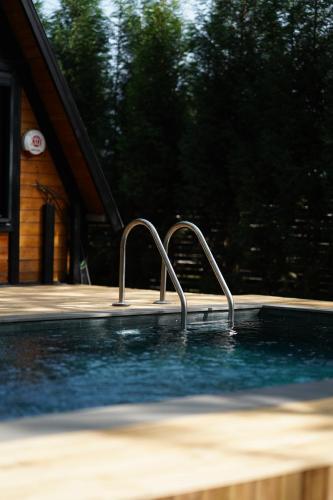 Πισίνα στο ή κοντά στο Pentalow Cabin