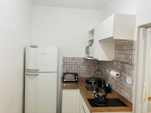 Η κουζίνα ή μικρή κουζίνα στο Casa Charmosa