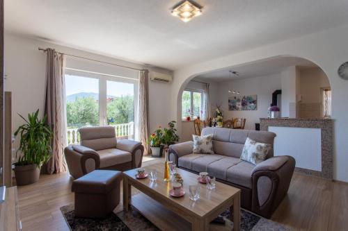 Villa Apartments Brečić 2