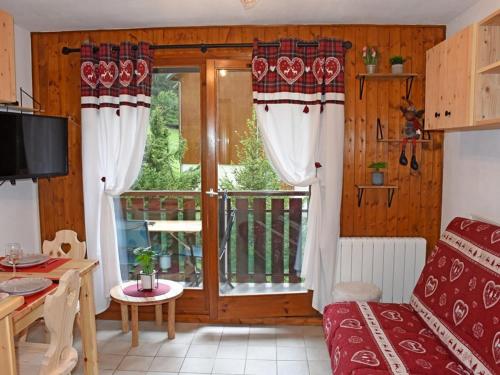 Studio cosy 22m² aux pieds des pistes, proche commerces, avec balcon et parking - Saint-Jean-d'Aulps - FR-1-573-116