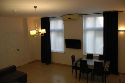 Μια τηλεόραση ή/και κέντρο ψυχαγωγίας στο Blu Apartament