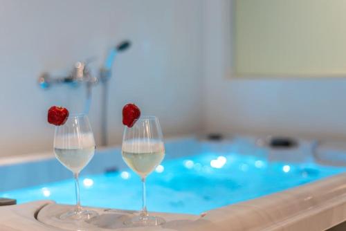 MG Sapphire Jacuzzi Premium Suite