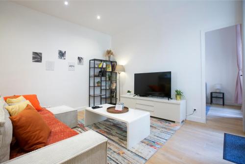 Warm 2 bedrooms apartement - c38
