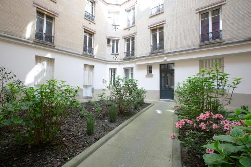Warm 2 bedrooms apartement - c38