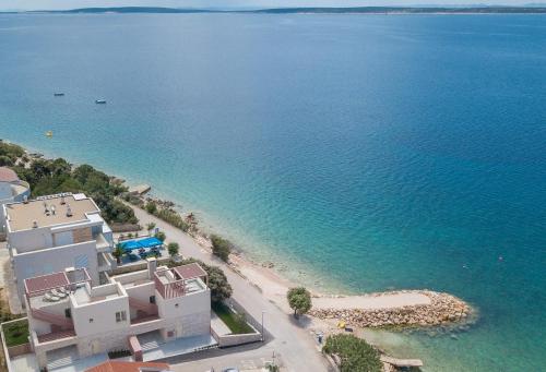 Seaside house for families with children Mandre, Pag - 22704