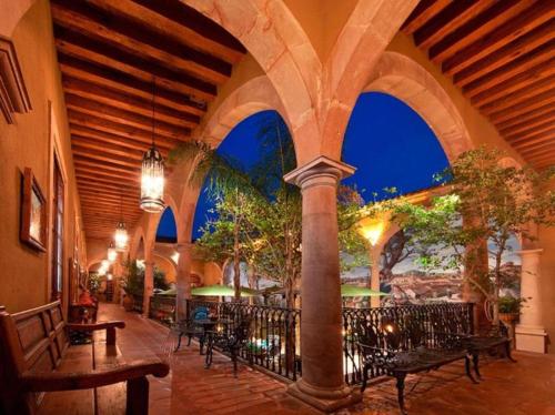 Restaurace v ubytování Mansion de los Sueños