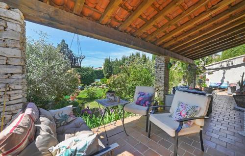 Taman di luar Lovely Home In Saint-Privat-Des-Vieux