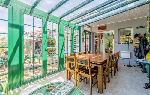 Ảnh trong thư viện ảnh của Lovely Home In La Bernerie-En-Retz ở La Bernerie-en-Retz