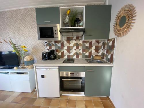 Appartement rénové 1er étage, proche plage et commerces, La Tranche sur Mer - FR-1-22-334