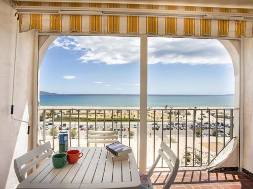 Appartement 2 Chambres avec Climatisation près de la Plage
