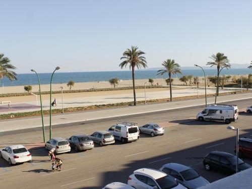 Apartamento de 2 Dormitorios Frente al Mar - HISP-288-35