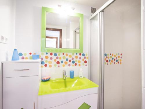 Appartement avec vue mer, piscine et terrasse proche plage