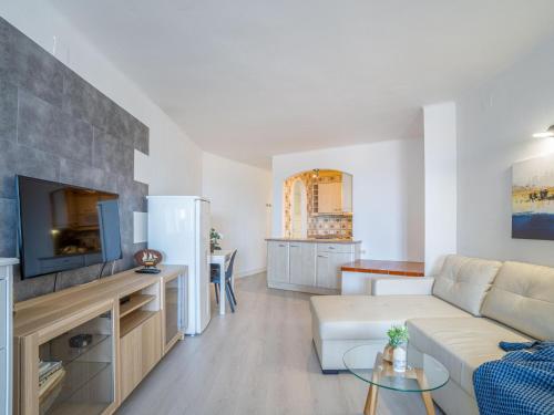 Studio moderne en bord de mer avec climatisation à Empuriabrava