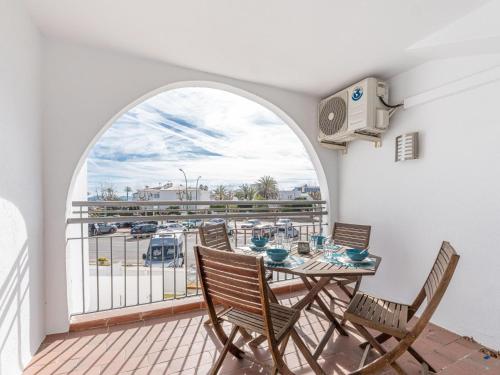 Agréable duplex moderne près de la plage, climatisation, superbe vue