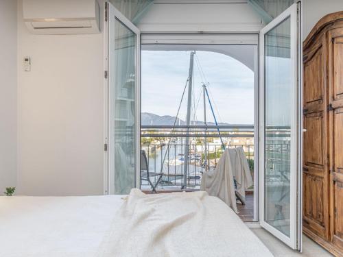 Agréable duplex moderne près de la plage, climatisation, superbe vue