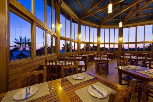 Ресторан / где поесть в Elba Costa Ballena Beach & Thalasso Resort