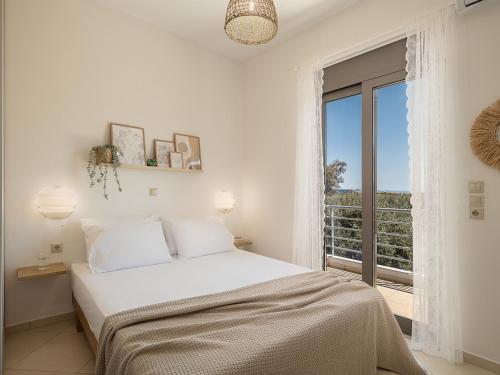 Sol Luxury Apartment - close to the beach with a private mini pool photo 2