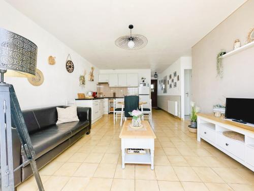Jolie maison rénovée et décorée avec goût à la Chaume 4 pers