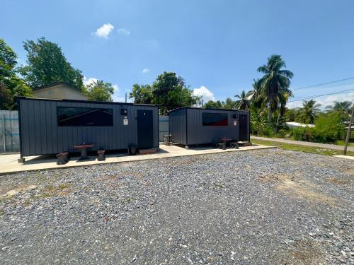 Fotografie z fotogalerie ubytování PADANG BESAR GRAY CABIN (NEAR ARKED NIAGA) v destinaci Padang Besar