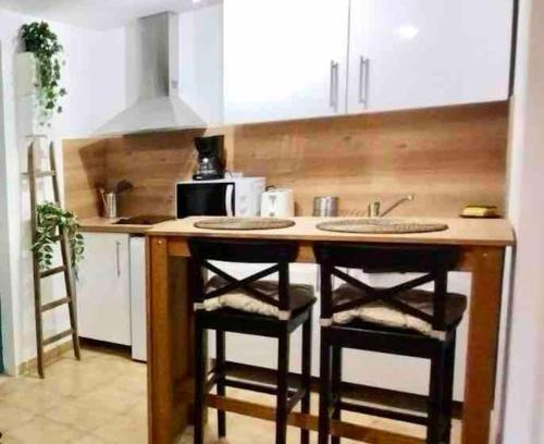 Studio Centre historique Carpentras : Mya lee