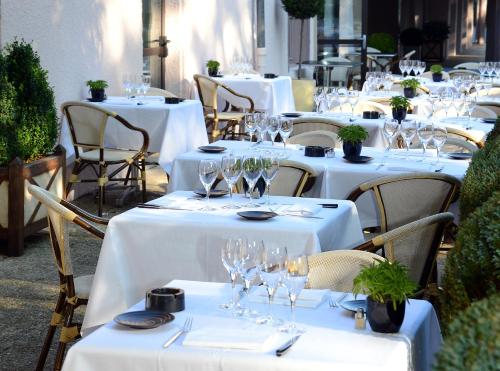 Gallery image of Clos St Eloi, The Originals Relais in Thiers
