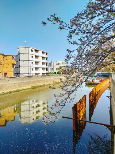 Haneda 15min, Keikyu Kamata 8min walk, 1PM IN & OUT, Up to 9 Guests