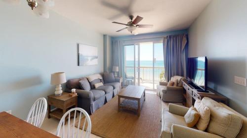 Brightly Furnished Beachfront Condo by Brightwild- 7th Floor Gulf View! photo 7