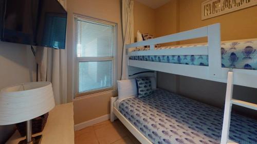 Brightly Furnished Beachfront Condo by Brightwild- 7th Floor Gulf View! photo 11