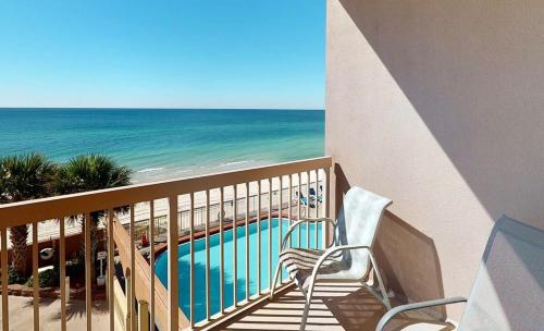 Brightly Furnished Beachfront Condo by Brightwild- 7th Floor Gulf View! photo 12