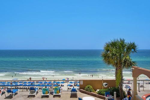 Brightly Furnished Beachfront Condo by Brightwild- 7th Floor Gulf View! photo 21