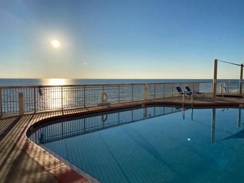 Brightly Furnished Beachfront Condo by Brightwild- 7th Floor Gulf View! photo 27