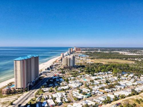 Brightly Furnished Beachfront Condo by Brightwild- 7th Floor Gulf View! photo 30