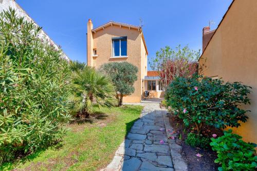 Maison pour 6 adultes,2enfants avec jardin