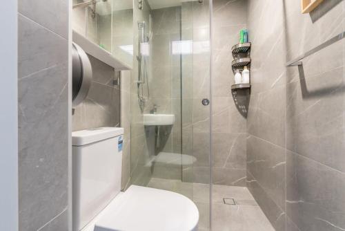 Kúpeľňa v ubytovaní Private Single Bed In Sydney CBD Near Train UTS DarlingHar&ICC&Chinatown 1 - ROOM ONLY
