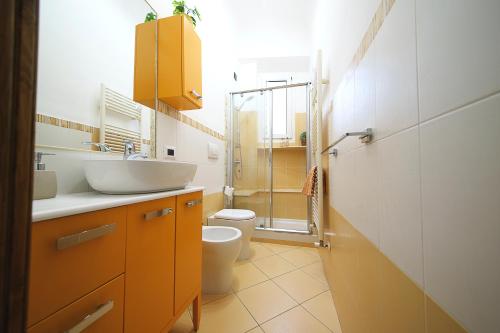 TINA HOUSE FLORENCE