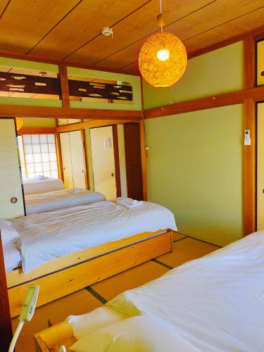 Haneda 15min, Keikyu Kamata 8min walk, 1PM IN & OUT, Up to 9 Guests